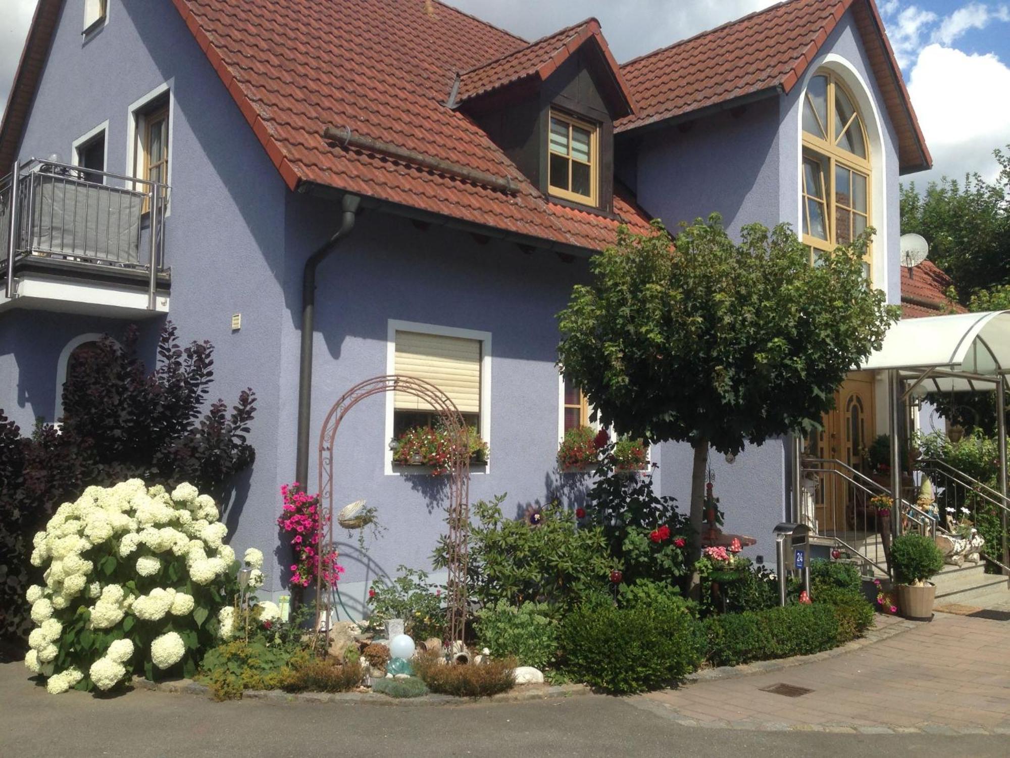 Ferienwohnungen Stahl Pirk Exterior photo