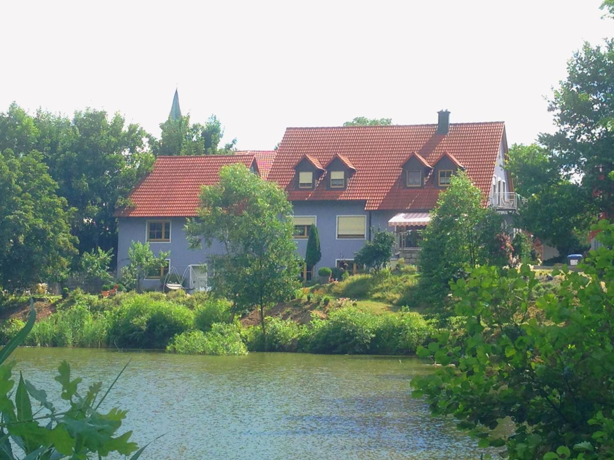 Ferienwohnungen Stahl Pirk Exterior photo